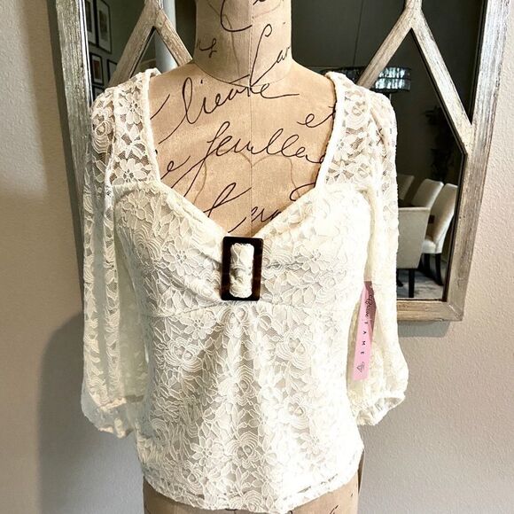 NEW LG Solid Ivory Lace V-Neck Top Blouse - Picture 3 of 16